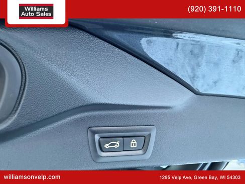 Used 2022 BMW X5 xDrive45e w/ Parking Assistance Package image 29