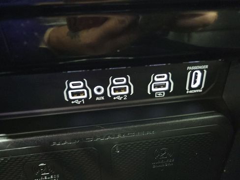 Used 2025 RAM 1500 Laramie w/ Night Edition image 72