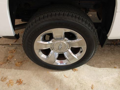 Used 2015 Chevrolet Silverado 1500 LTZ w/ Texas Edition, 1LZ Trim image 23