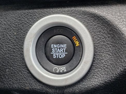 Used 2018 RAM 2500 Laramie w/ Convenience Group AWD/4WD image 14