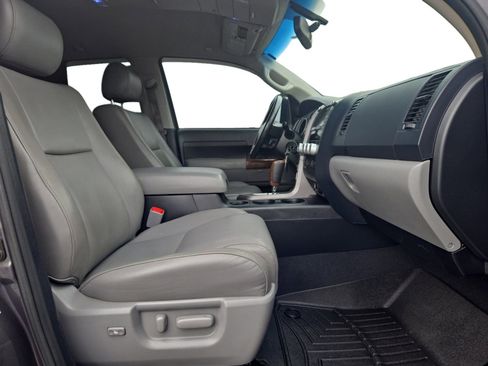 Used 2012 Toyota Tundra Limited w/ Memory Pkg AWD/4WD image 24