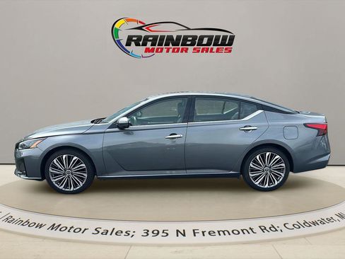 Used 2023 Nissan Altima 2.5 SL image 4