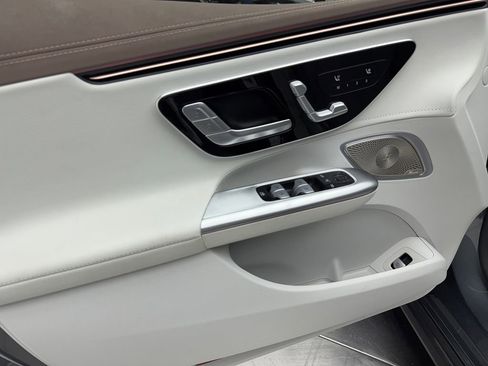 Used 2023 Mercedes-Benz EQE 350+ Sedan image 37