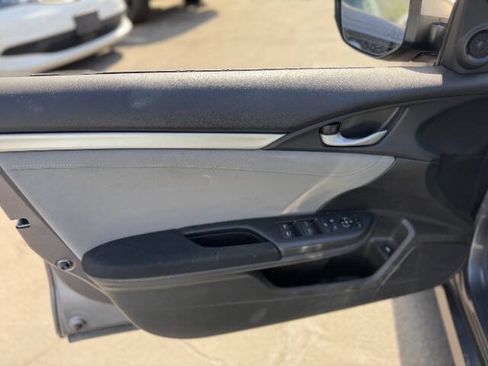 Used 2016 Honda Civic EX image 10