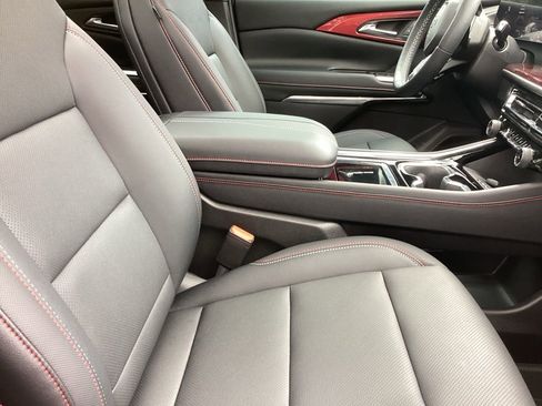 Used 2026 Chevrolet Traverse Z71 AWD/4WD image 5