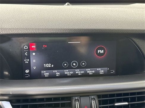 Used 2023 Alfa Romeo Stelvio Veloce image 14