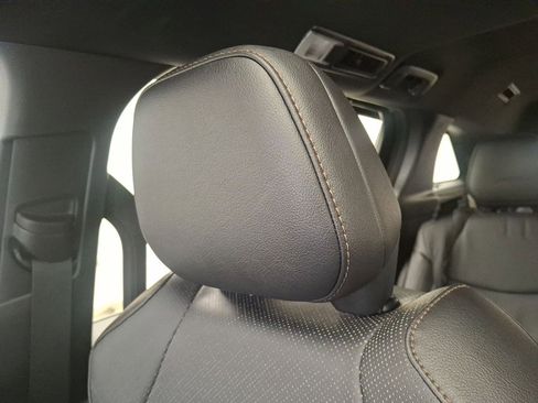 Certified 2025 Toyota Sienna Limited image 21