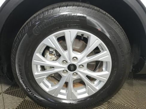 Certified 2025 Ford Escape Active AWD/4WD image 9
