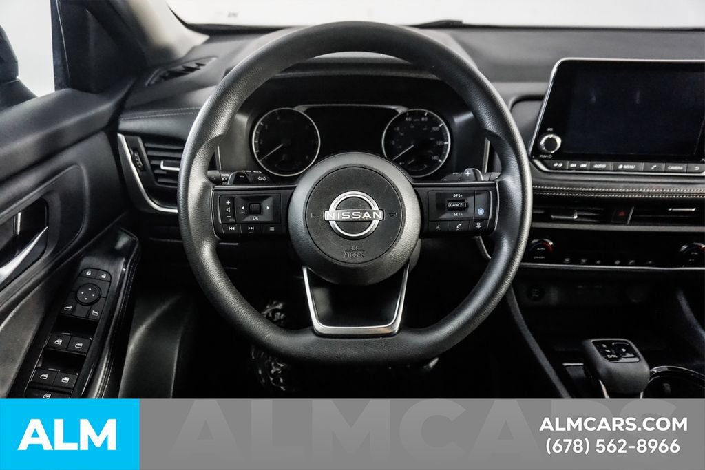 Used 2024 Nissan Rogue SV FWD image 24