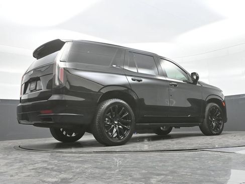 Certified 2022 Cadillac Escalade Sport w/ Touring Package AWD/4WD image 30
