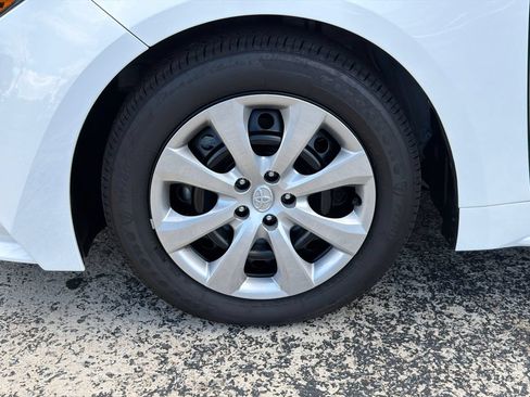 Used 2026 Toyota Corolla LE FWD image 11