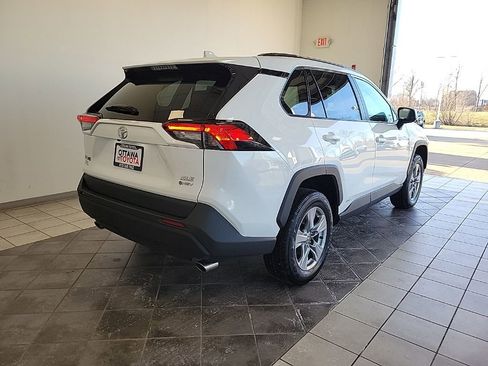 Used 2025 Toyota RAV4 XLE image 5