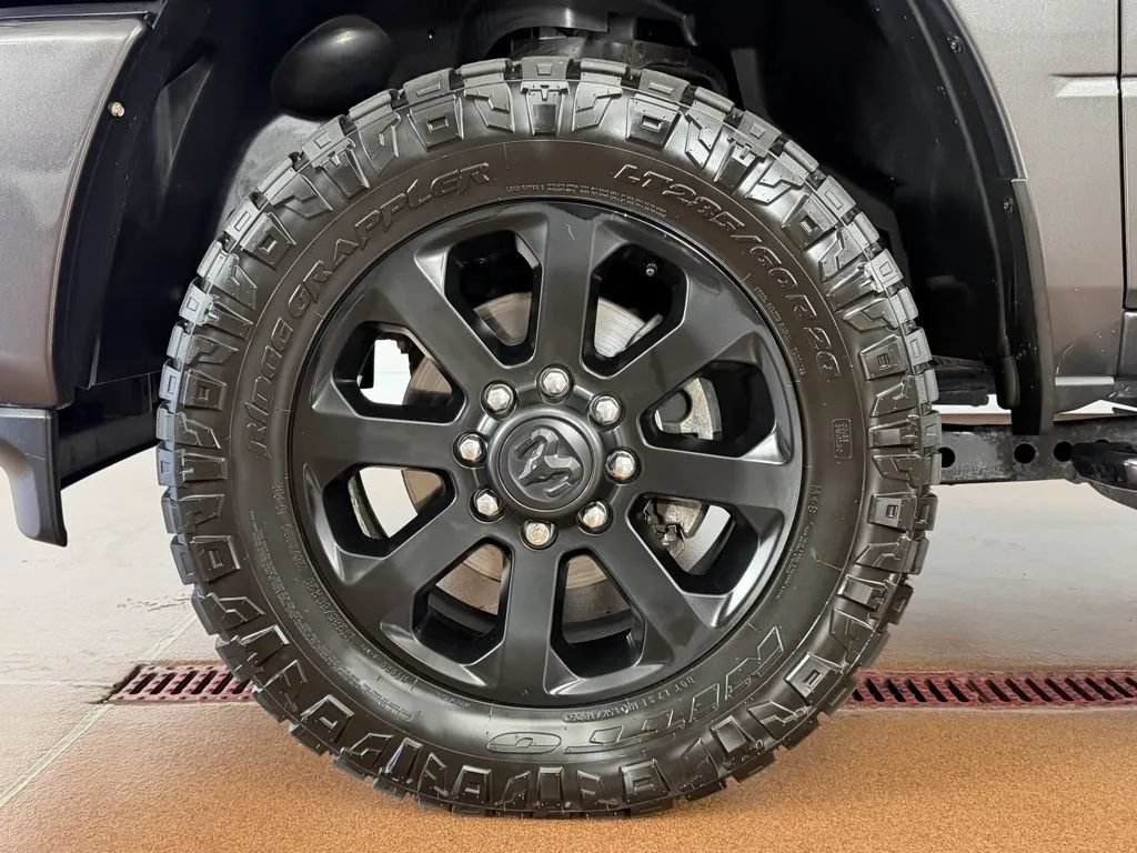 Used 2022 RAM 2500 Big Horn w/ Level C Equiment Group AWD/4WD image 9