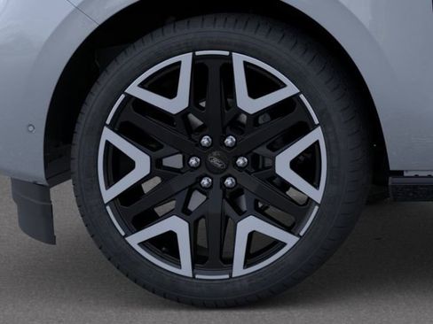 New 2026 Ford Expedition Platinum AWD/4WD image 19