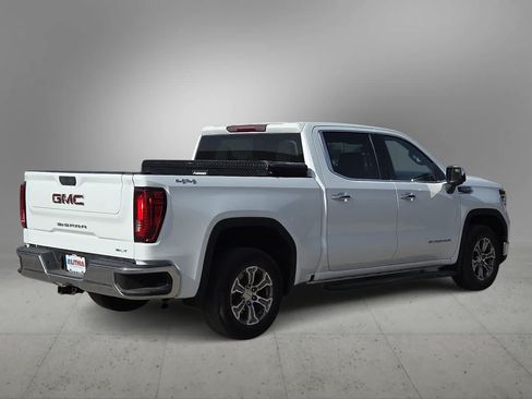 Used 2023 GMC Sierra 1500 SLT AWD/4WD image 8