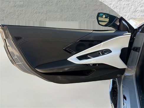 Used 2025 Chevrolet Corvette E-Ray w/ Stealth Interior Trim Package image 19