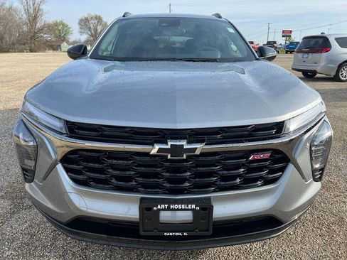 New 2026 Chevrolet Trax RS FWD image 8