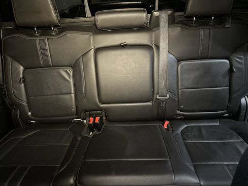 Used 2020 Chevrolet Silverado 2500 High Country w/ Z71 Off-Road Package image 10