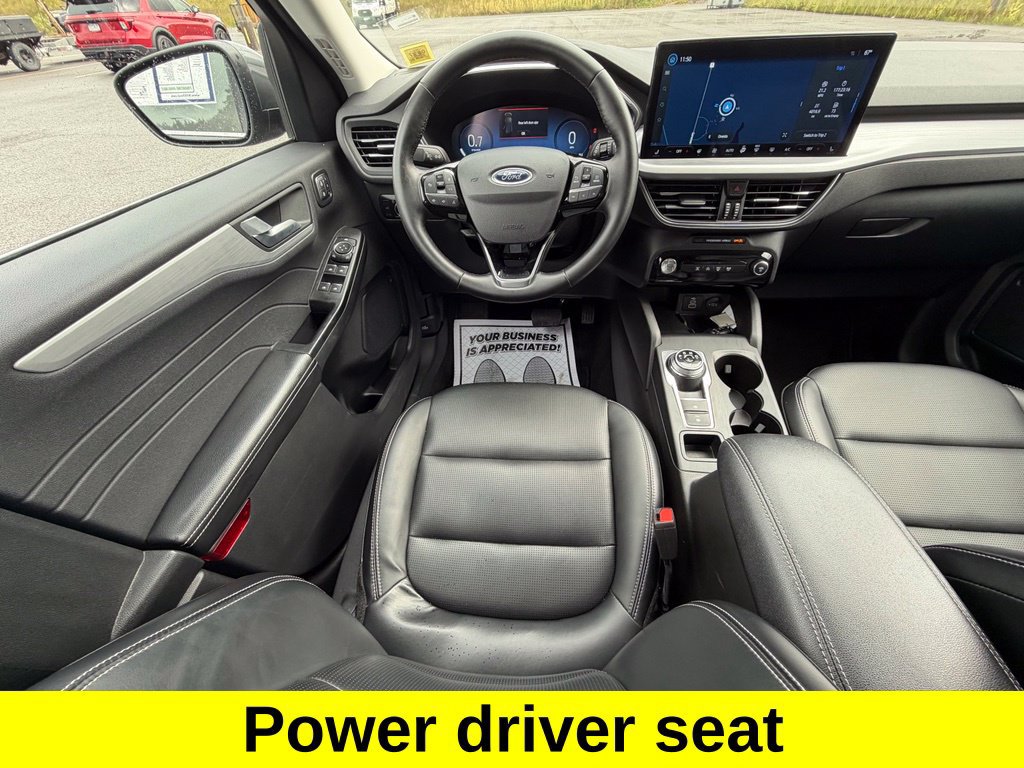 Certified 2025 Ford Escape Platinum AWD/4WD image 10