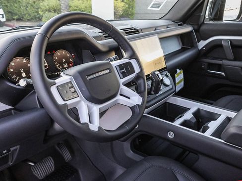 New 2026 Land Rover Defender 130 X-Dynamic SE AWD/4WD image 27