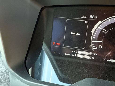 New 2025 Toyota Tundra Limited image 28