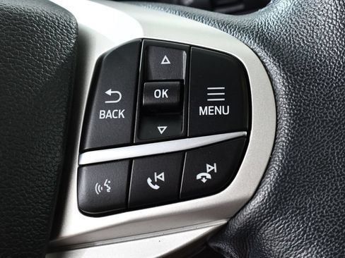 Used 2022 Ford Explorer XLT w/ Equipment Group 202A AWD/4WD image 34