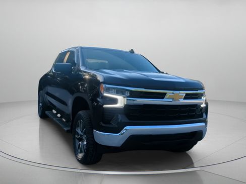 Used 2022 Chevrolet Silverado 1500 LT w/ Protection Package RWD image 4