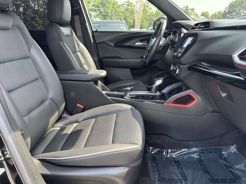 Used 2023 Chevrolet TrailBlazer RS w/ Convenience Package AWD/4WD image 26