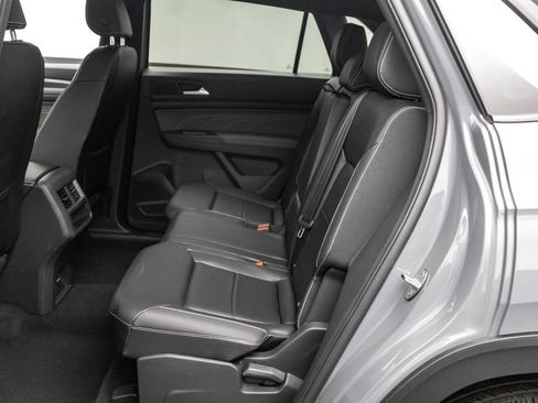 Used 2022 Volkswagen Atlas Cross Sport SEL R-Line image 24