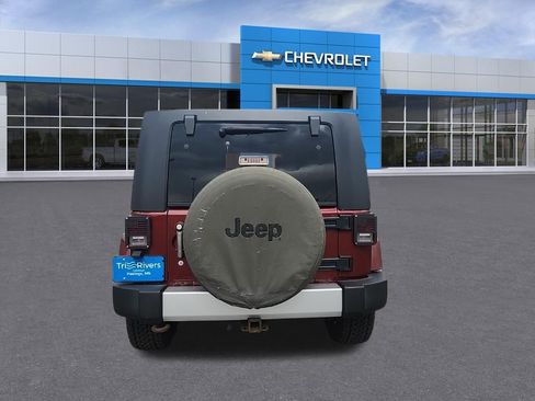 Used 2010 Jeep Wrangler Unlimited Sahara w/ Dual Top Group image 4