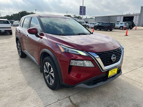 Used 2023 Nissan Rogue SV FWD image 1