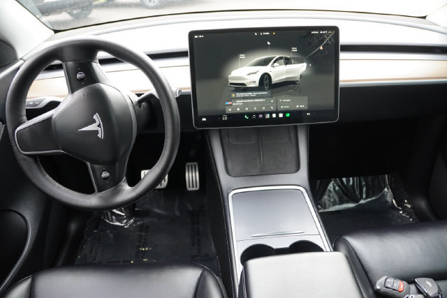 Used 2022 Tesla Model Y Performance AWD/4WD image 19