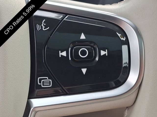 Certified 2024 Volvo XC60 B5 Plus w/ Protection Package Premier AWD/4WD image 27