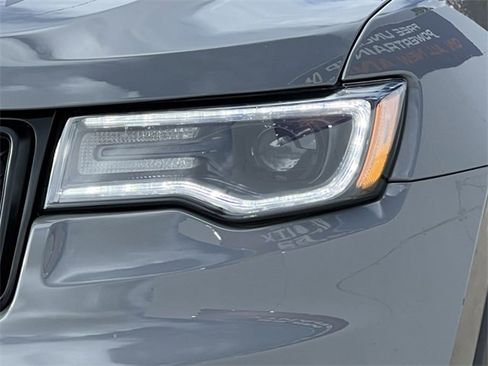 Used 2021 Jeep Grand Cherokee Freedom Edition image 40