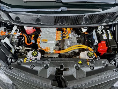Used 2021 Chevrolet Bolt LT FWD image 31