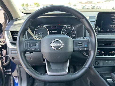 Used 2025 Nissan Rogue SV AWD/4WD image 21