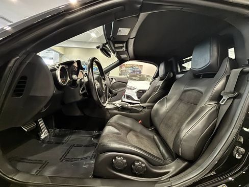 Used 2019 Nissan 370Z Touring RWD image 12