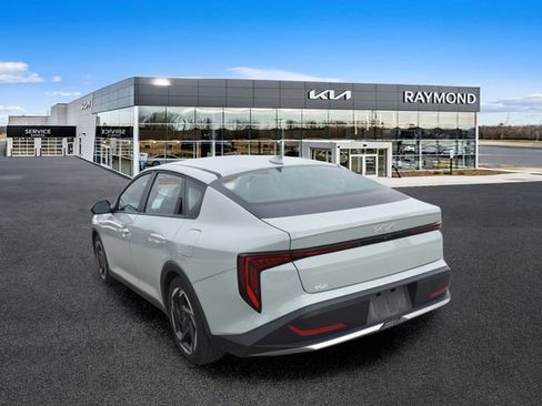 Used 2025 Kia K4 EX FWD image 5