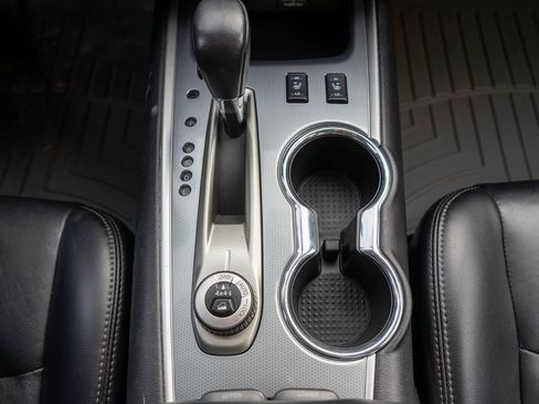 Used 2019 Nissan Pathfinder SL image 28