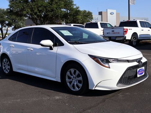 Used 2022 Toyota Corolla LE FWD image 10