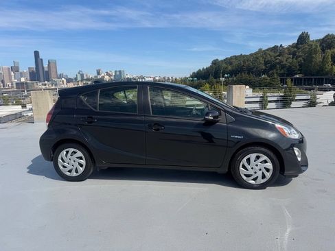 Used 2015 Toyota Prius C Two FWD image 2