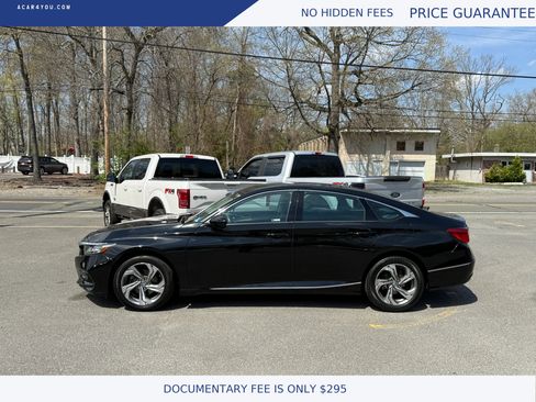 Used 2018 Honda Accord EX image 2