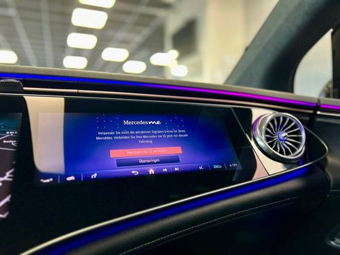 Used 2023 Mercedes-Benz EQS 580 4MATIC Sedan image 27