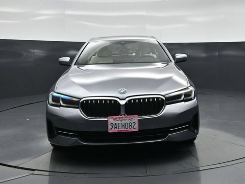 Used 2022 BMW 530e w/ Convenience Package RWD image 20
