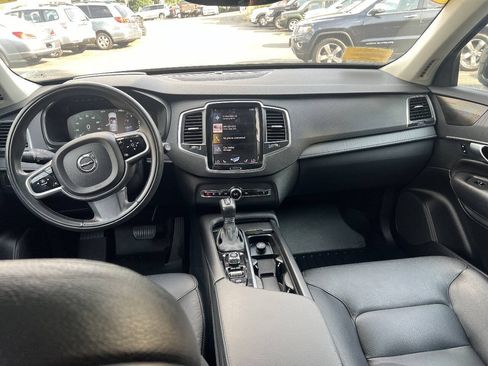 Used 2020 Volvo XC90 T6 Momentum AWD/4WD image 26