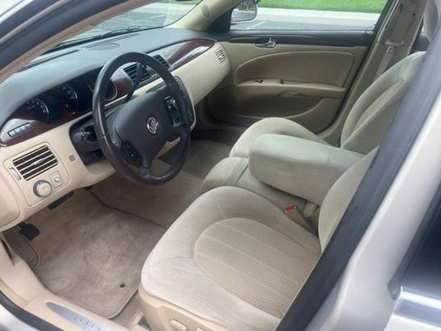 Used 2008 Buick Lucerne CX w/ Driver Confidence Package FWD image 18