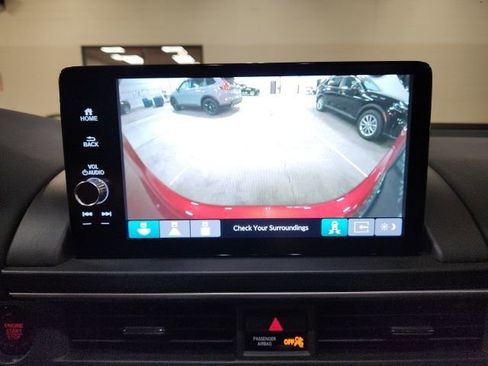 Certified 2025 Honda Pilot Touring image 15