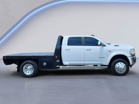 Used 2022 RAM 4500 Laramie AWD/4WD image 2