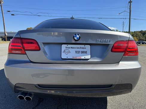 Used 2011 BMW 328i Coupe image 12