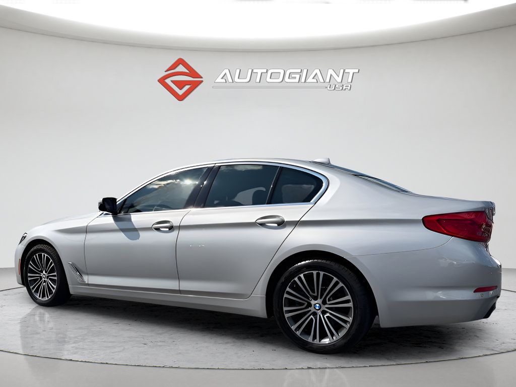 Used 2019 BMW 530i xDrive w/ Convenience Package AWD/4WD image 4